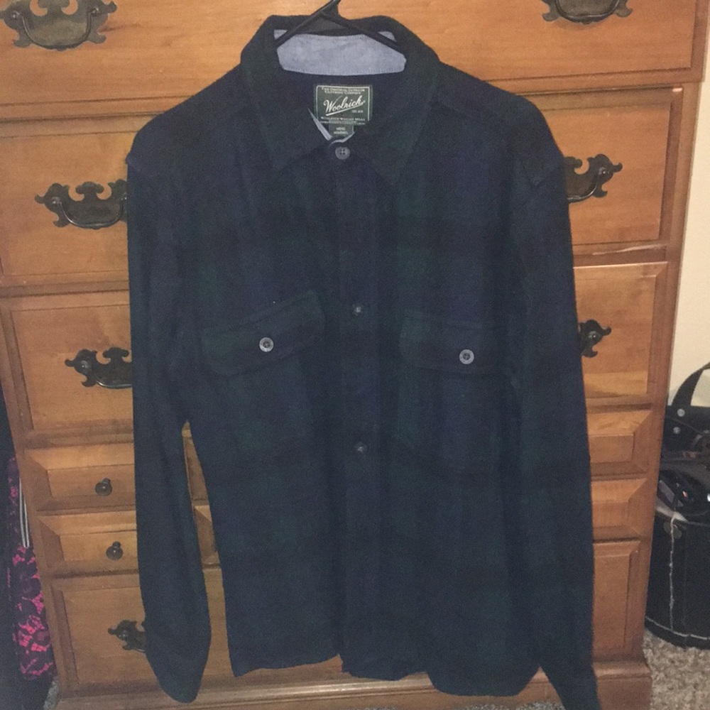 Like New Men’s Woolrich Wool Shirt Size Medium